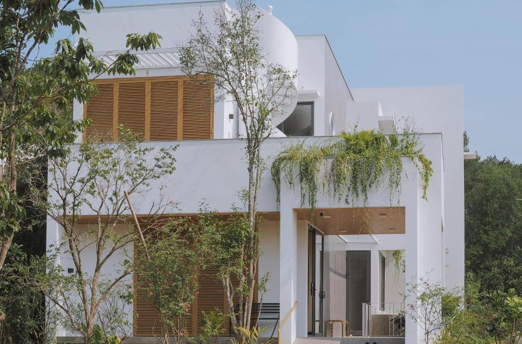 Huong Thuy House | Thien An Pine Hill Homestay Hue