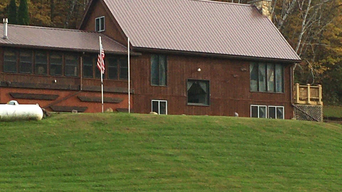 Richland Center House | This 3 story home is set on a hillside & includes all imaginable amenities.