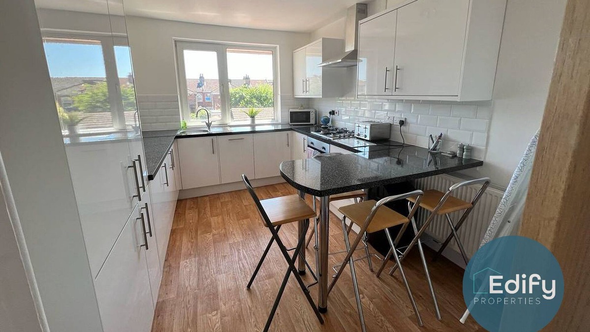 Shirley Apartment | This apartment is a 2 bedroom(s), 1 bathrooms, located in Southampton, England.