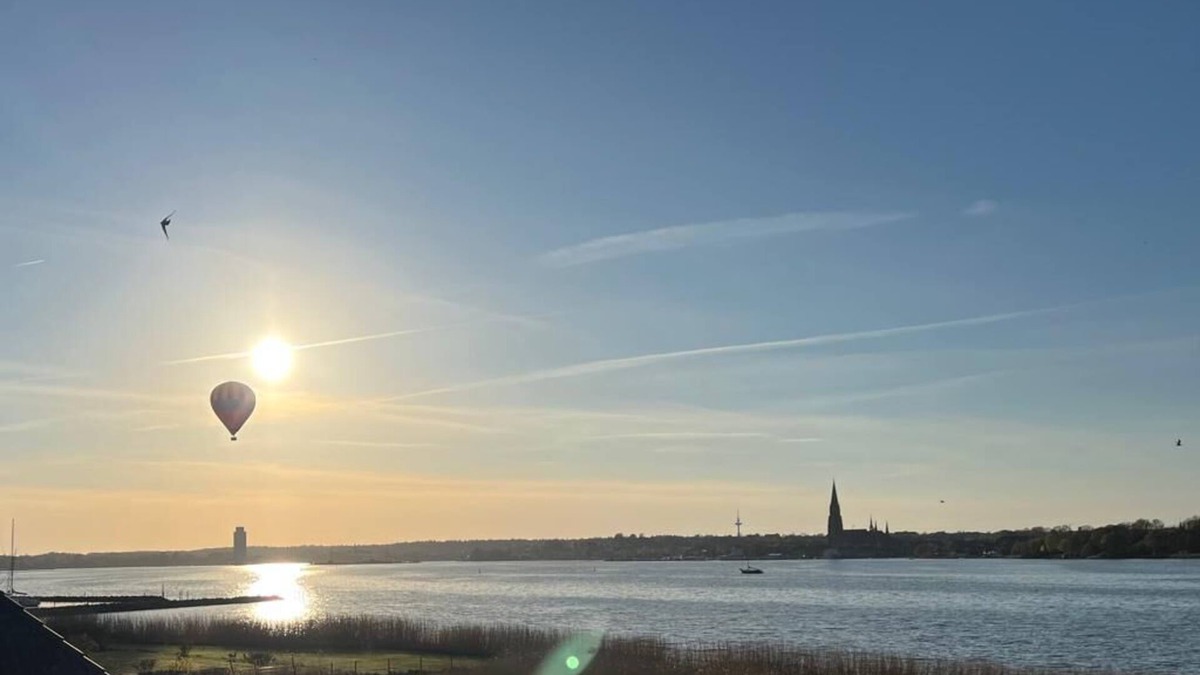 Fahrdorf Apartment | This beautiful 3-room vacation apartment with gallery leaves nothing to be desired