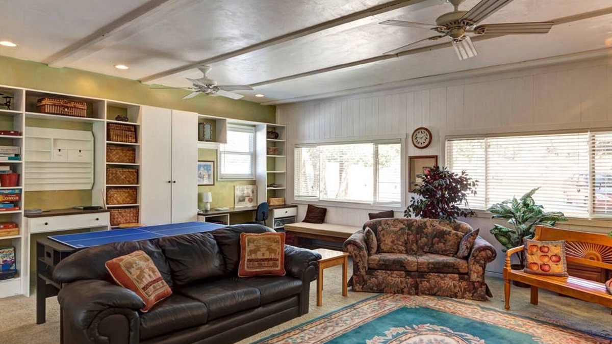 Buena Vista House | This Breathtaking home close to downtown Buena Vista CO