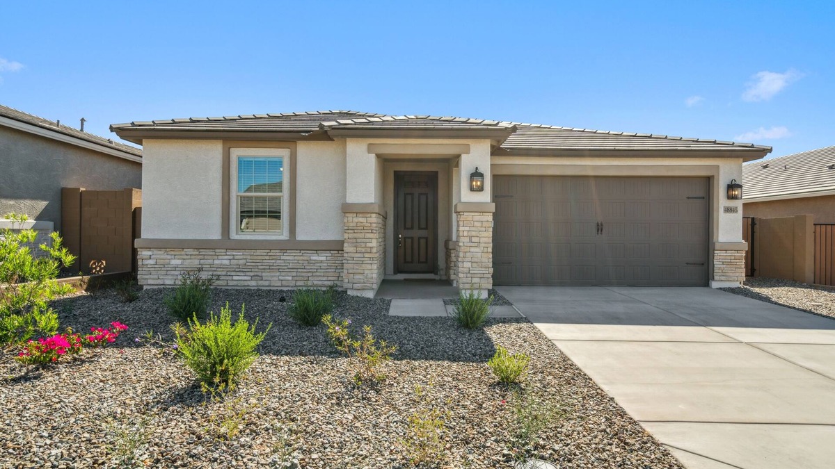 Gold Canyon House | This charming, single-level home in Gold Canyon is your ticket to comfort & ease
