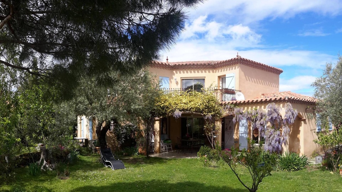 Plage d'Argeles Villa | This house has a favourable location in a pretty setting and full of characte