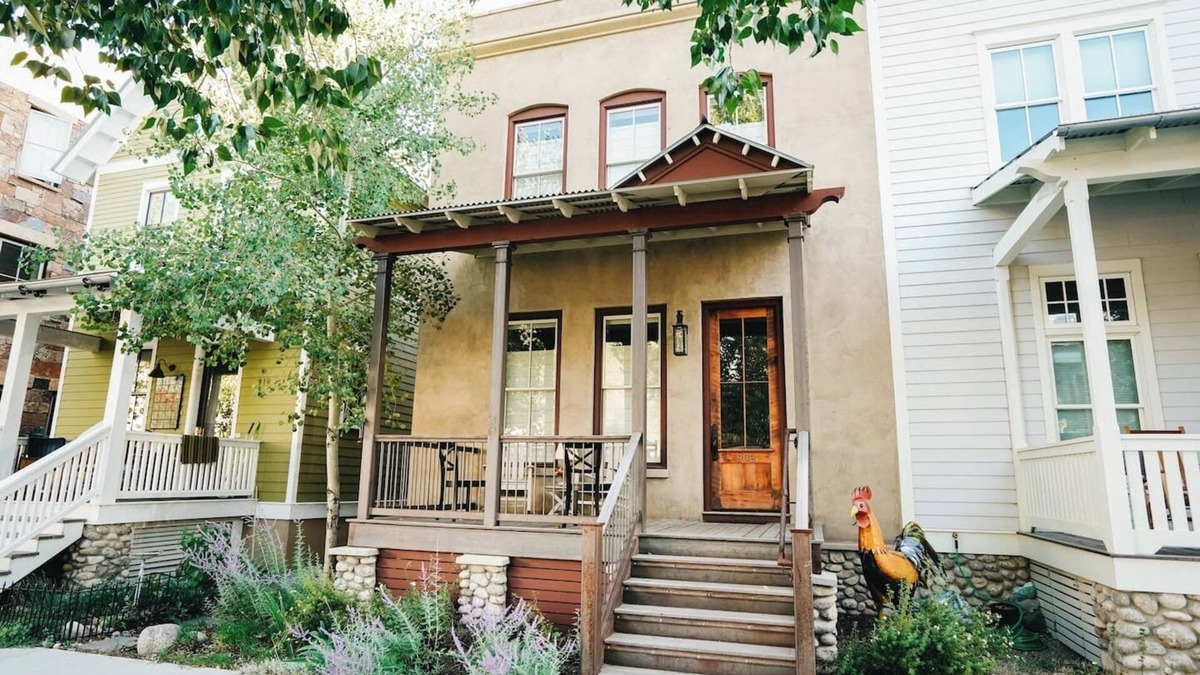 Buena Vista House | This house is a 3 bedroom(s), 2.5 bathrooms, located in Buena Vista, CO.