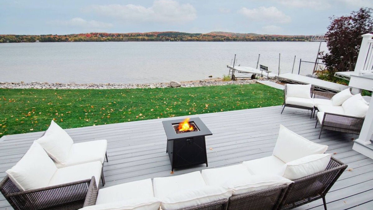 East Jordan House | This house is a 3 bedroom(s), 4 bathrooms, located in East Jordan, MI.