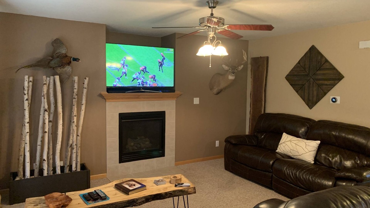 Pleasant Hill House | This house is in a quiet neighborhood near major attractions.
