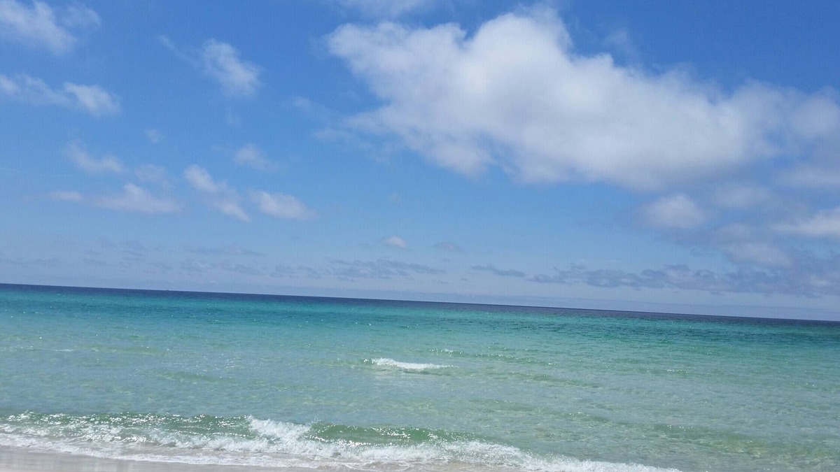 Kiska Beach Cottage | This Is A Beautiful duplex, Owned By Two Southern Chicks on the West End.