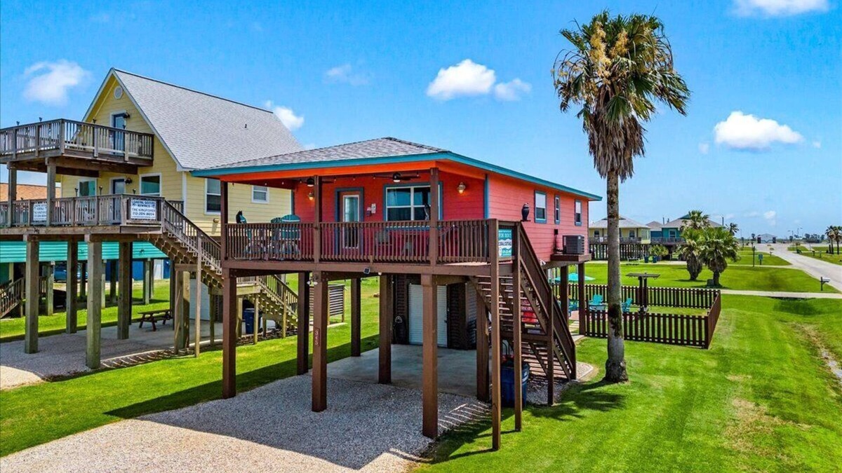 Surfside Beach House | This is a Sweet Little Custom Home Located on the Pedestrian Beach Near Fishing