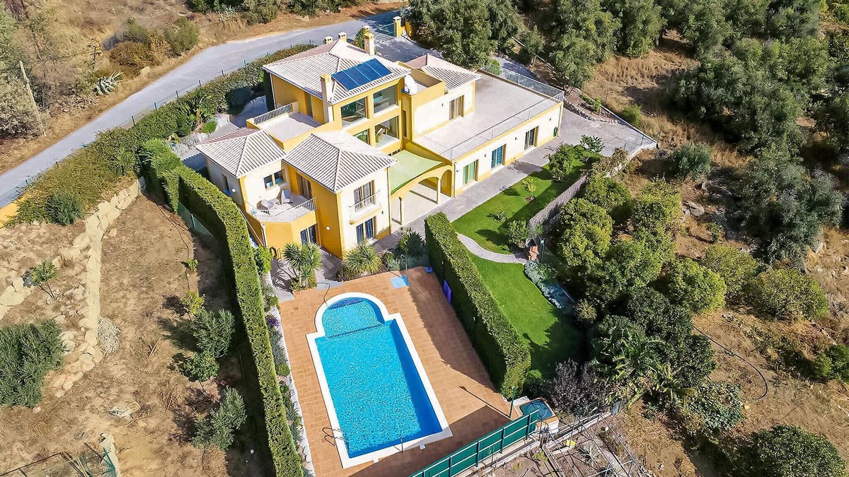 Caldas de Monchique House | This peaceful retreat is the ideal choice for anyone wishing to get away from it all and simply rela