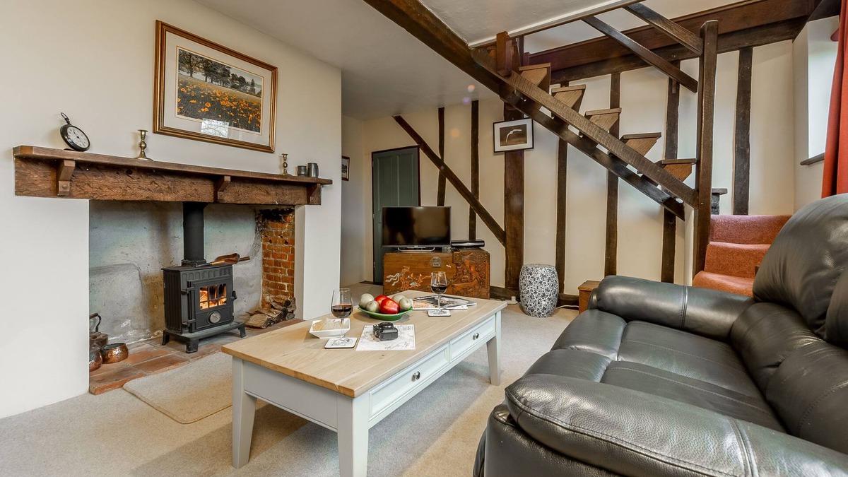Stowmarket Cottage | This property is positioned in the west wing of a fabulous moated farm house.
