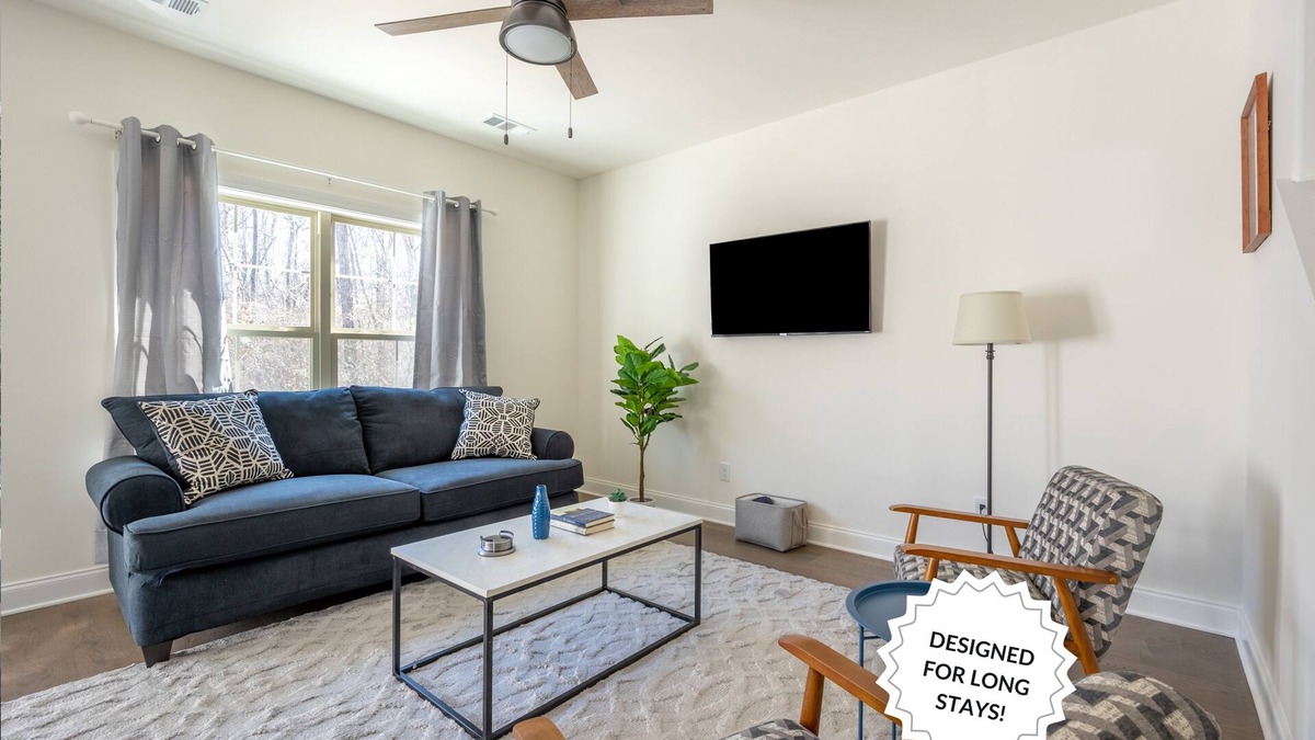 Lakewood House | This townhouse is a 3 bedroom(s), 2.5 bathrooms, located in Nashville, TN.