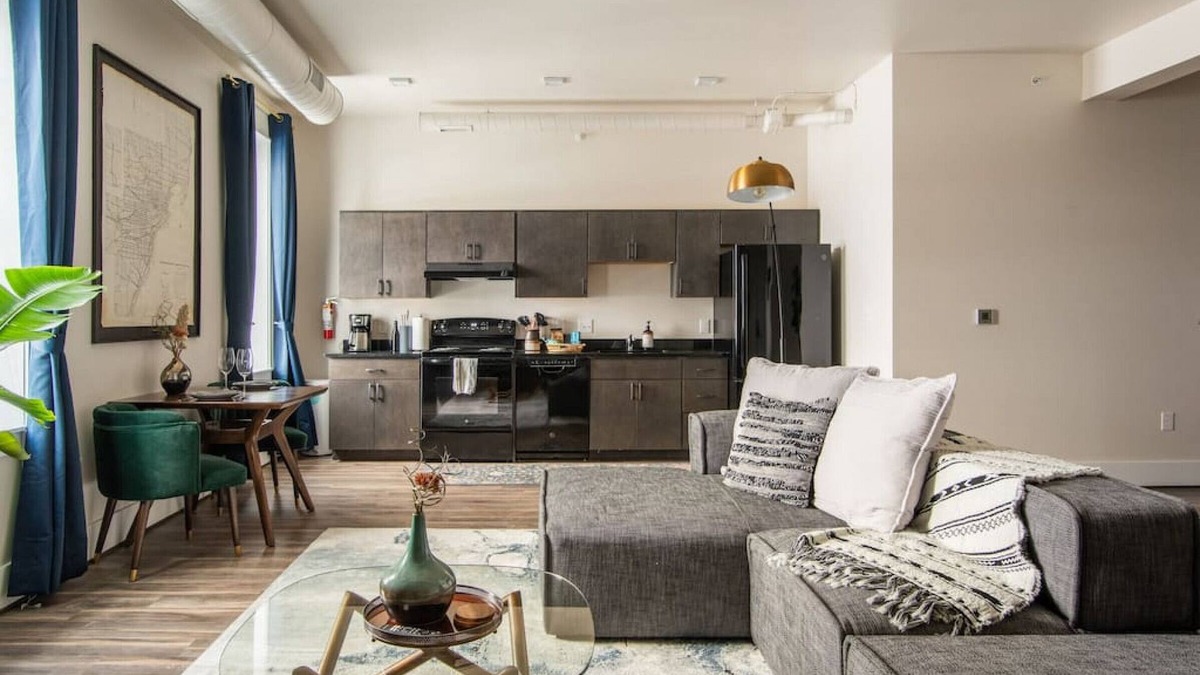 Ypsilanti Apartment | Thompson 202 · Beautiful Luxury Loft - Heart of Depot Town