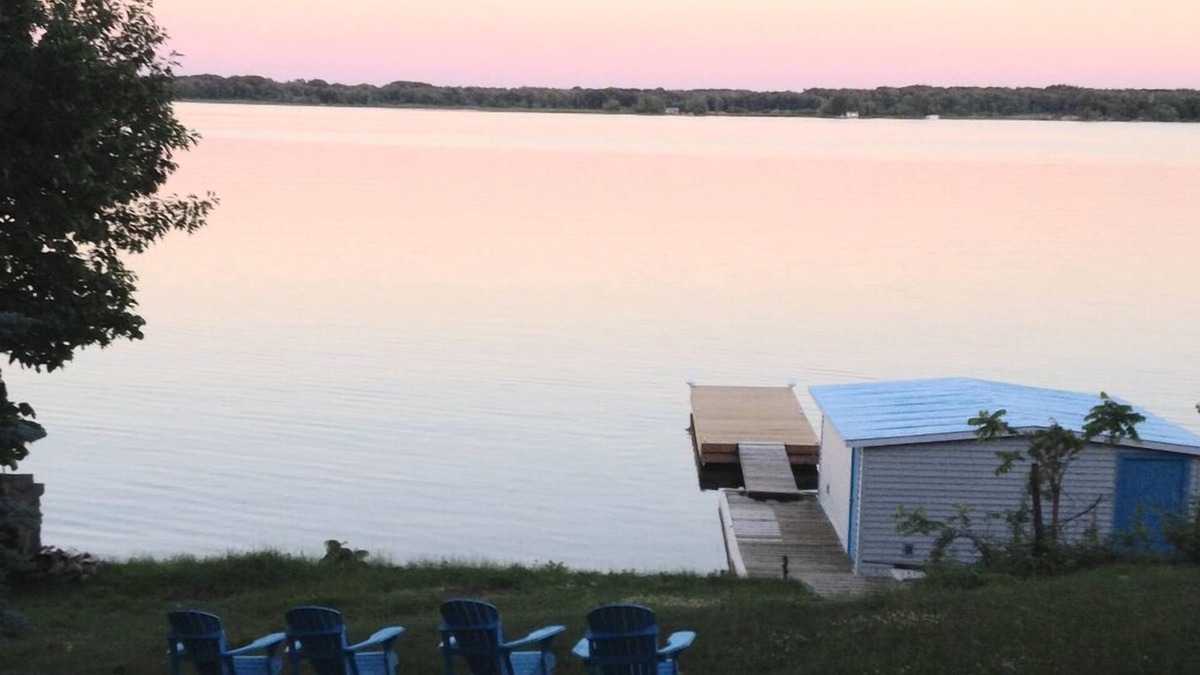 Mallorytown Cottage | Thousand Island Area - St. Lawrence River Waterfront COZY Cottage