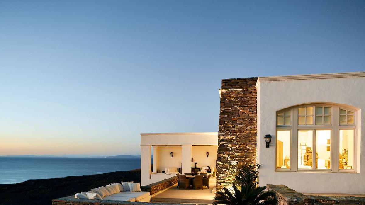 Kea Villa | Three Bay House-Luxurious Accommodation and Sea Views close to a Sandy Beach