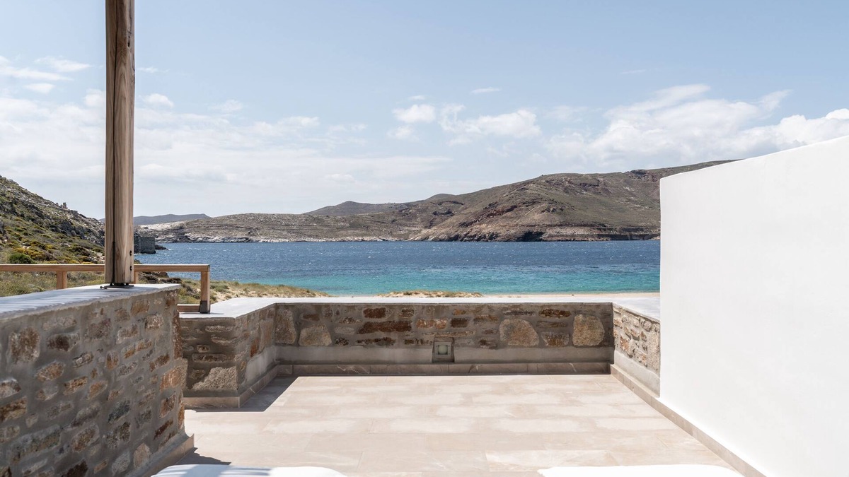 Ganema Apartment | Three BD Grande Maisonette with Sea View by Ammoa Feelgood Boutique Houses