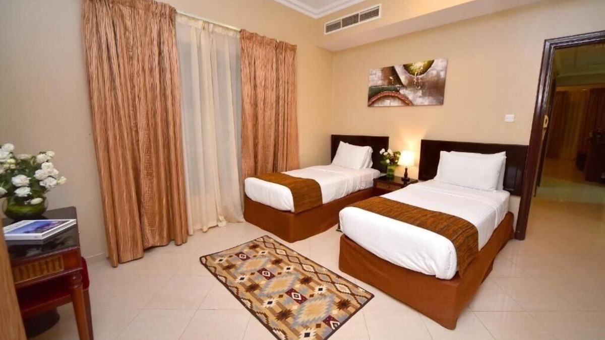 Beach & Coast Apartment | Three Bedroom Apartment Near Al Khan Beach