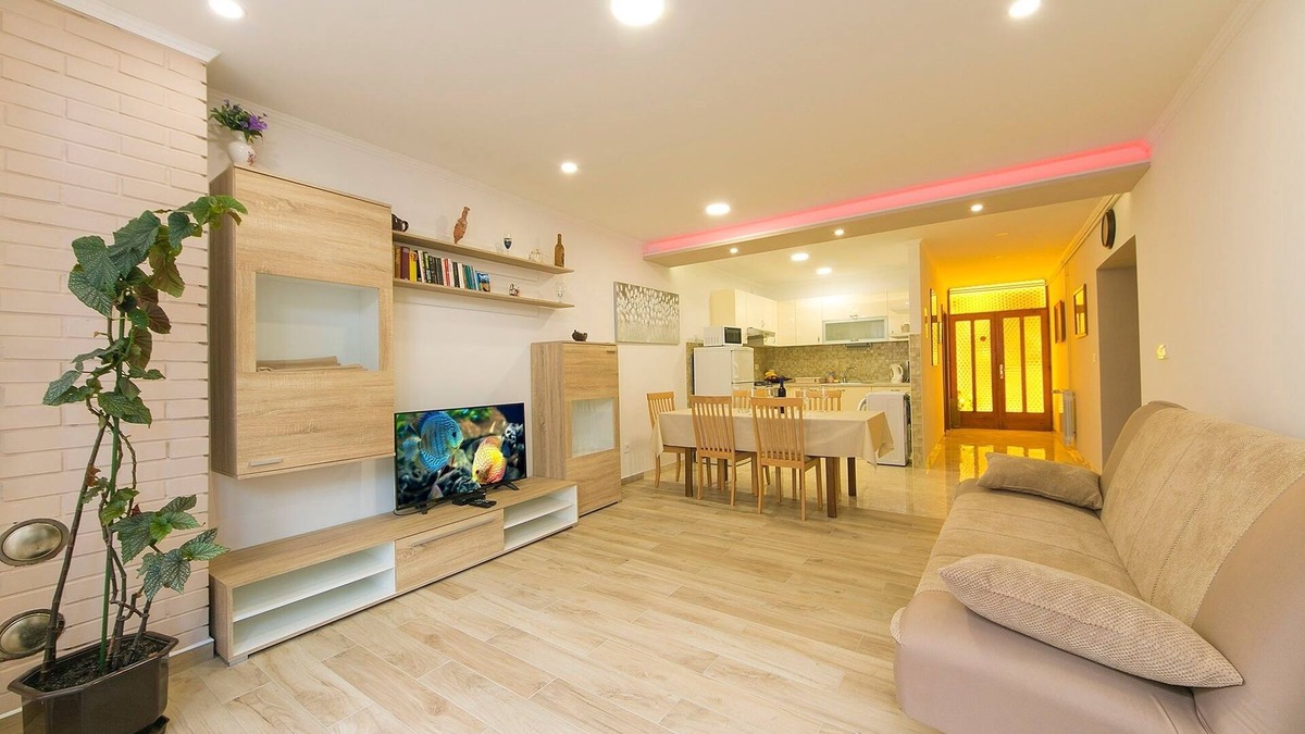 Brela Apartment | Three bedroom apartment with terrace and sea view Brela, Makarska (A-20778-b)