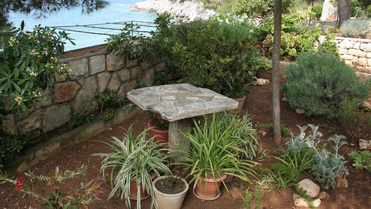 Prizba Apartment | Three bedroom apartment near beach Prižba, Korčula (A-4484-d)