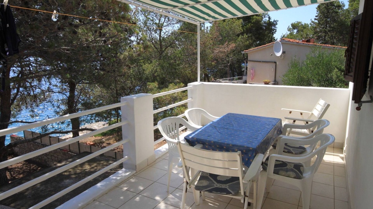 Island Dugi Otok Apartment | Three bedroom apartment near beach Lavdara, Dugi otok (A-3454-a)