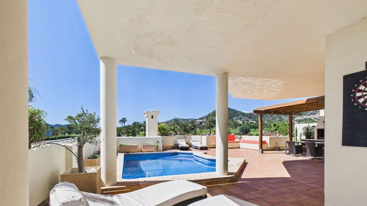 El Beal Apartment | Three-Bedroom El Coto Penthouse with Private Pool