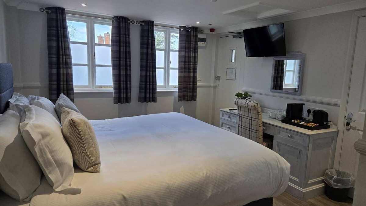 Fornham All Saints Bed & Breakfast | Three Kings