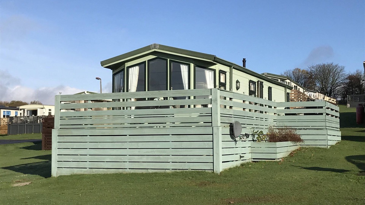Balminnoch Ski Chalet | Three Lochs Holiday Caravan for Families & Couples