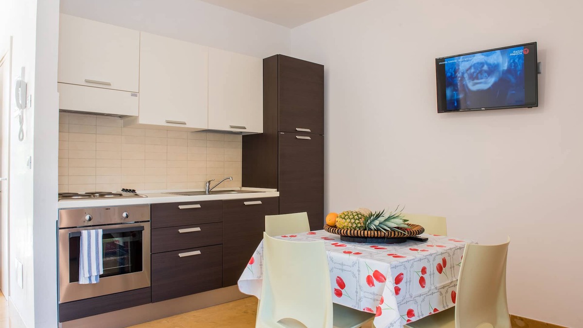 Torre Santa Sabina Apartment | Three-room 4 + 2 in "Donnosanto Residence"