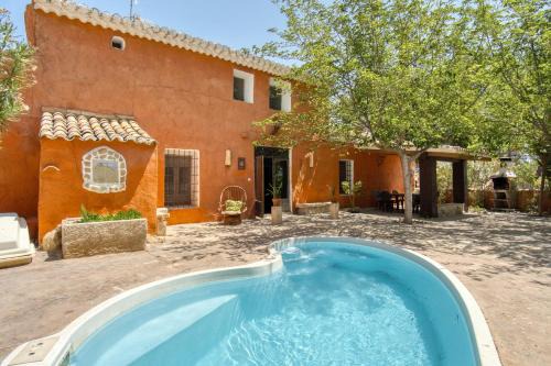 Monovar House | Tia Juana