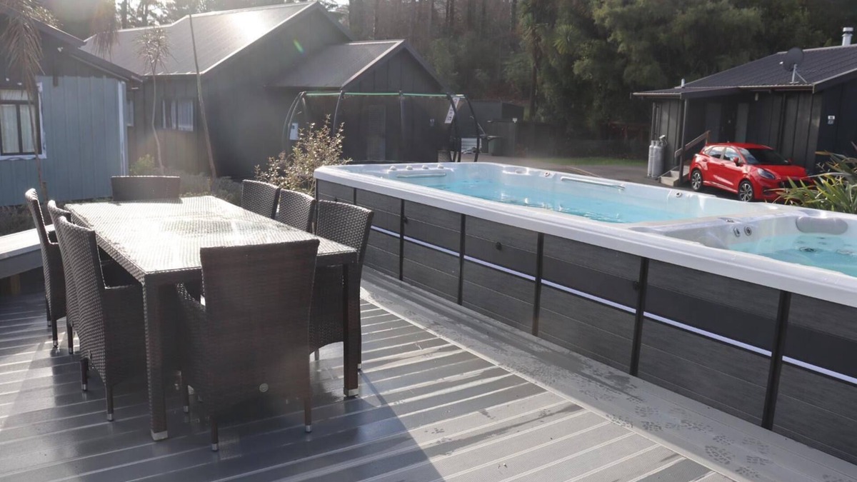 Ohakune House | Tiffany Swim spa resort