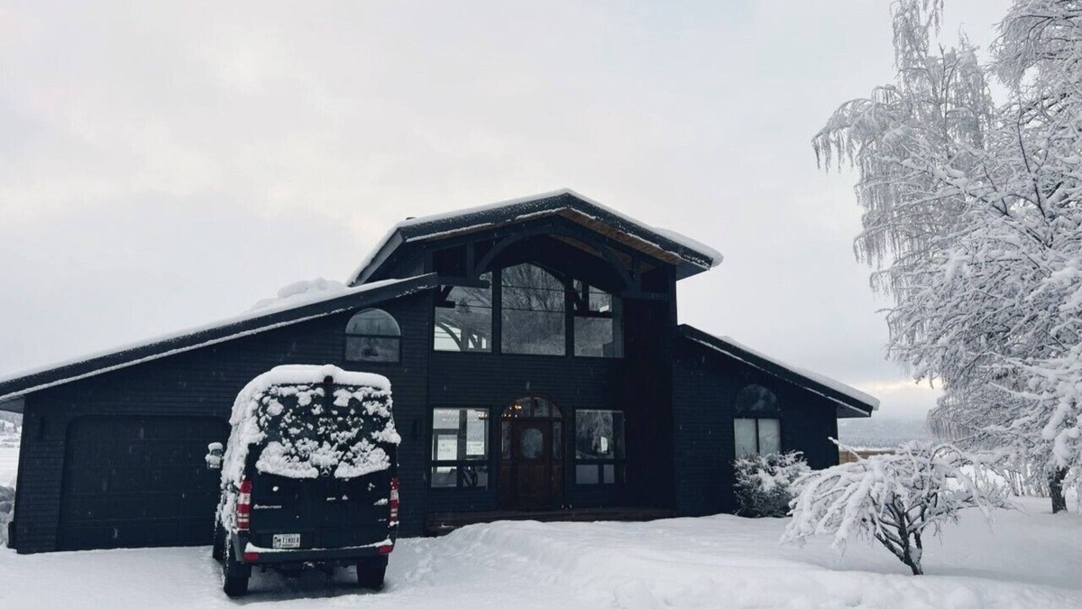New Meadows Cabin | Timber + Love Chalet
