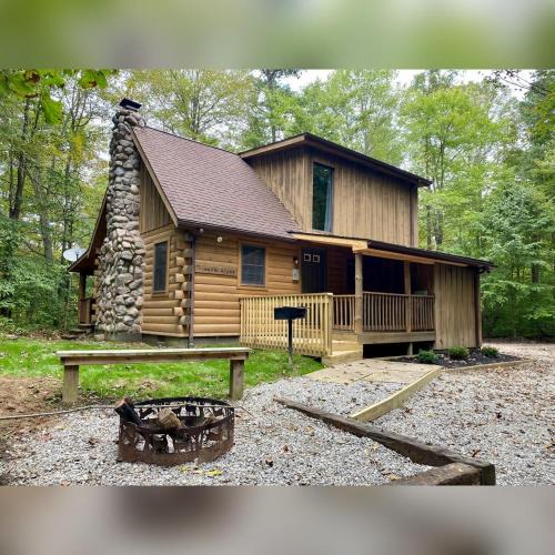 South Bloomingville House | Timber Ridge - by The Chalets