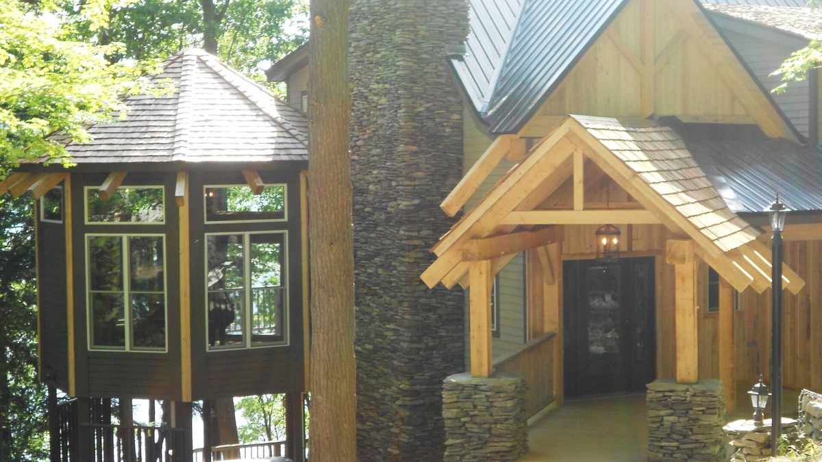 Skaneateles Cabin | Timberframe Spa Lodge in the woods on Skaneateles Lake, NY