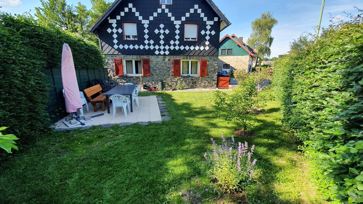 Hofen House | Time out from everyday life in the Eifel Oasis vacation home with wellness sauna and hot tub