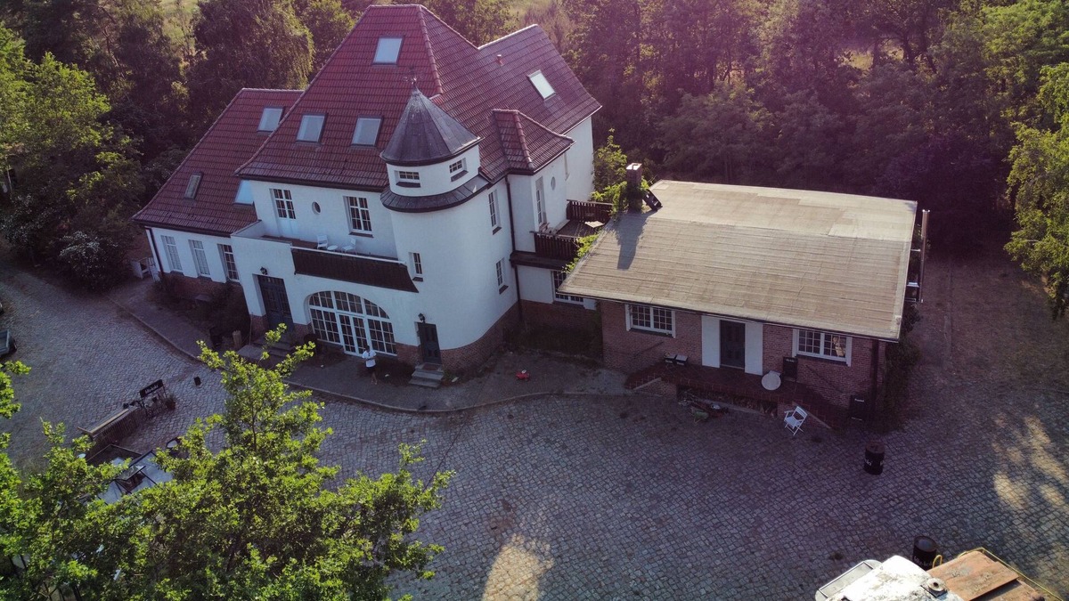 Bornicke Apartment | Time out in the countryside - vacation in an old train station