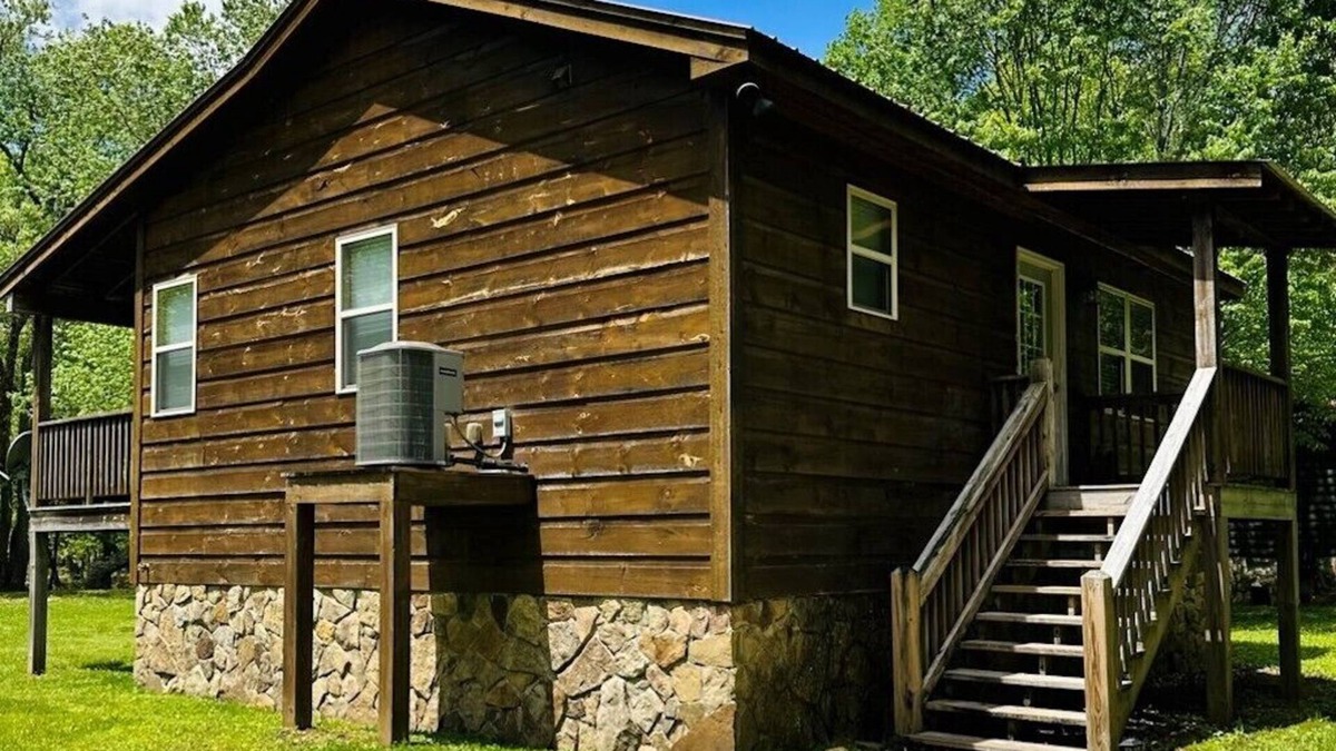 Blairsville Cabin | Timmons Gorgeous Cabin on Nottely River