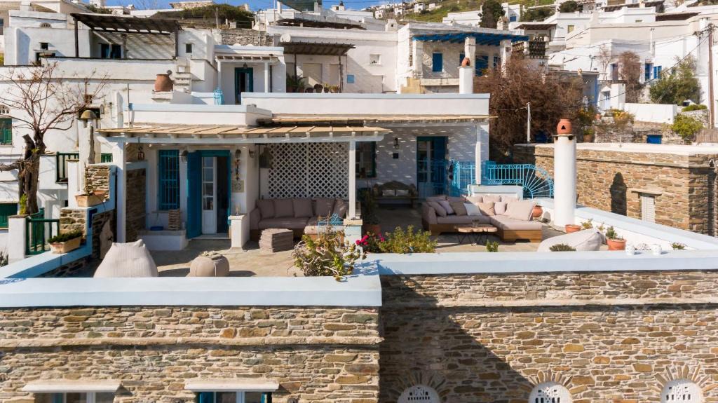 Tinos Villa | Tinos Grand Villa 6BR 15ppl Infinite Views