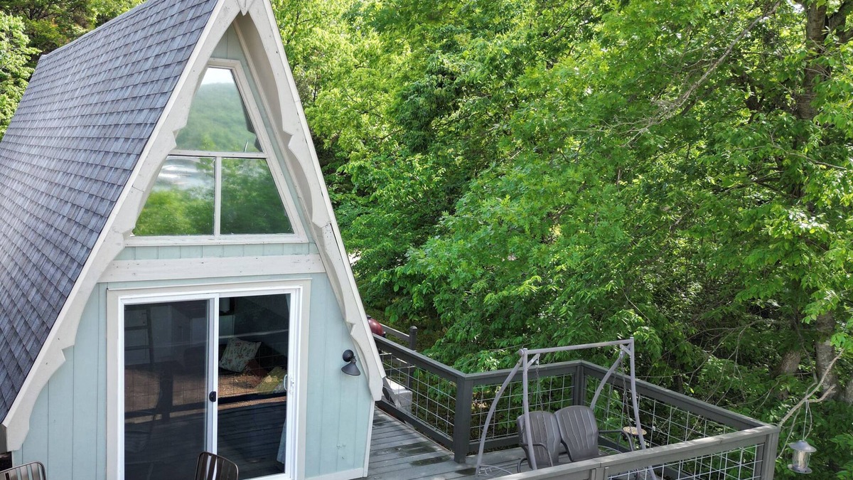 Lampe Cabin | Tiny AFrame, Fire Pit, Dogwood Canyon-15 min.