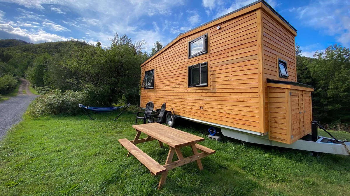 Sight Point House | Tiny Delight Tiny House With Own Beach & Waterfall 7km To Inverness Cape Breton