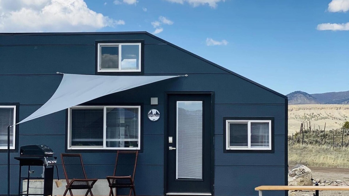 Meeker House | Tiny Home built on "Tiny House Nation" with one Queen bed in a loft and twin on main floor. Sleeps: 3
