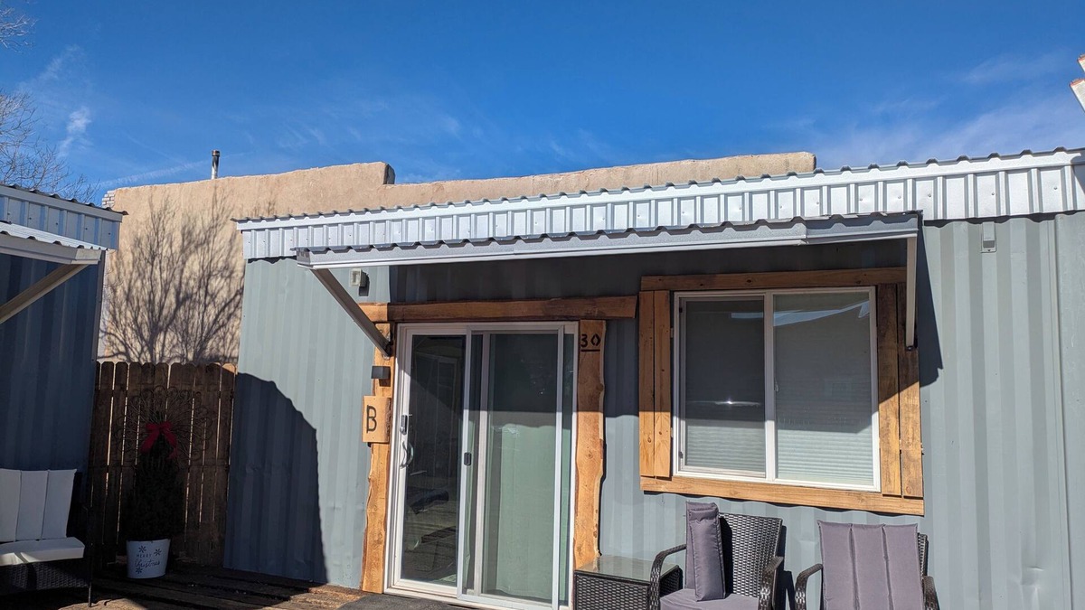 Magdalena Cabin | Tiny home Unit B in the center of Magdalena!