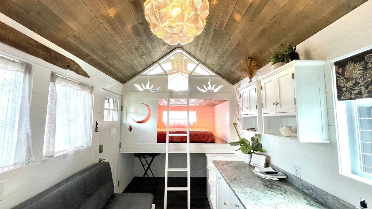 Castine House | Tiny home with Loft-Boho by the sea under the stars