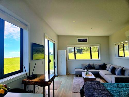 Greymouth Apartment | Tiny House 1 close to beach