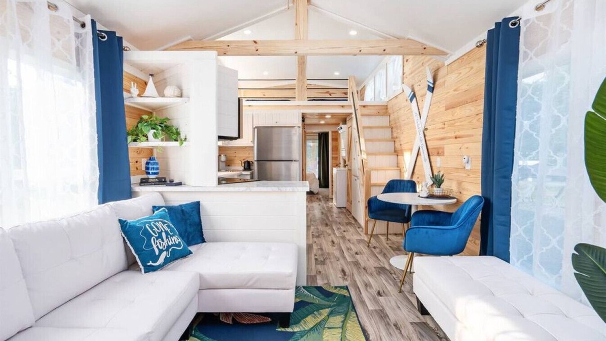 Guntersville Cottage | Tiny House Cabin w/Private Firepit + Boat Parking Mins to Boat Ramps