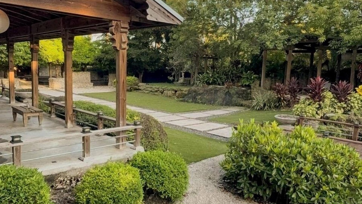 Homestead House | Tiny House in Authentic Japanese Koi Garden in Florida