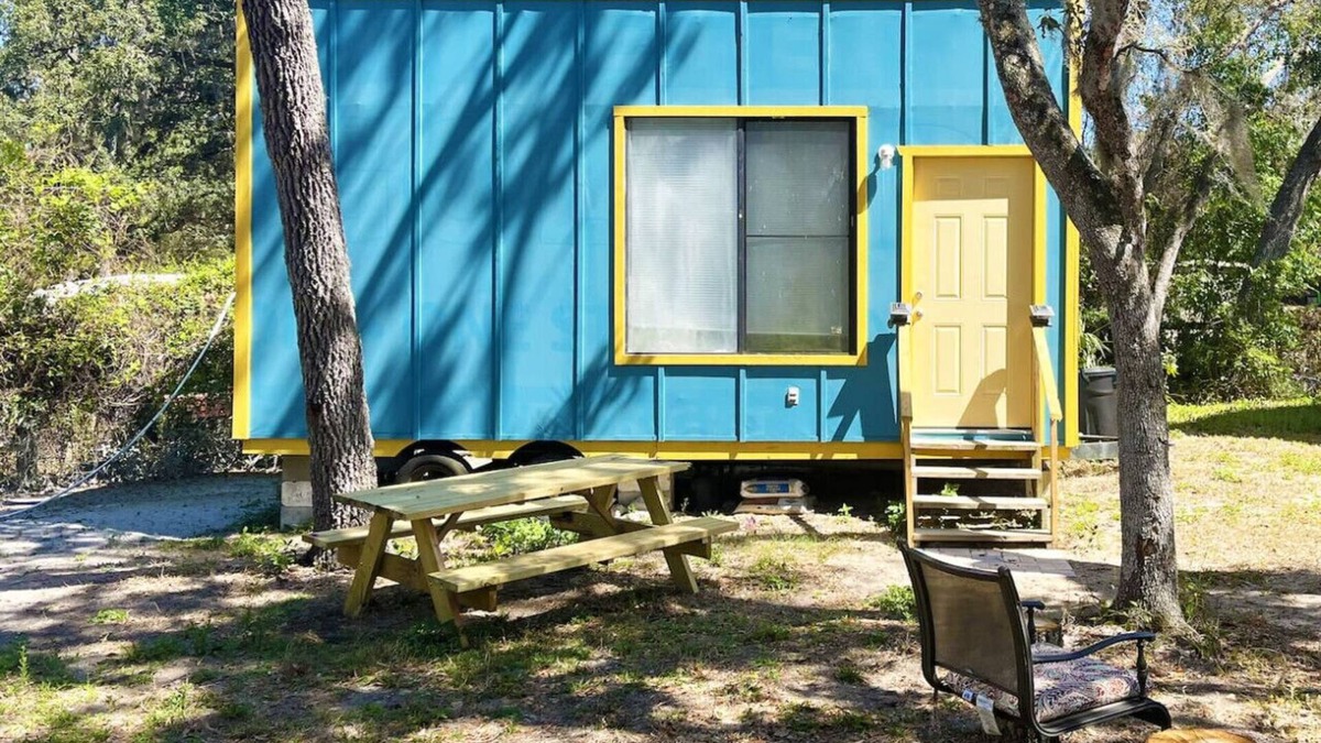 Umatilla Cabin | Tiny House Retro Cabin