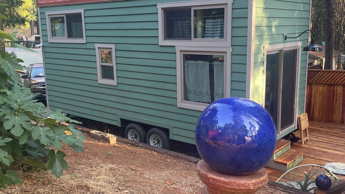 Grass Valley House | Tiny House with 2 lofts for sleeping. Just a mile from Grass Valley.