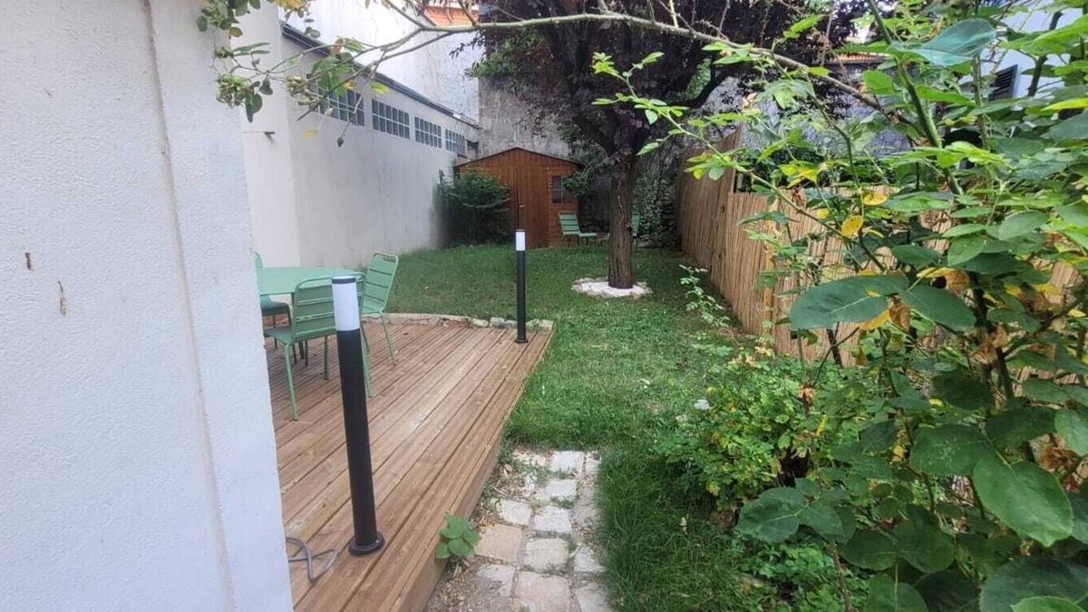 Picpus Apartment | Tiny house with garden