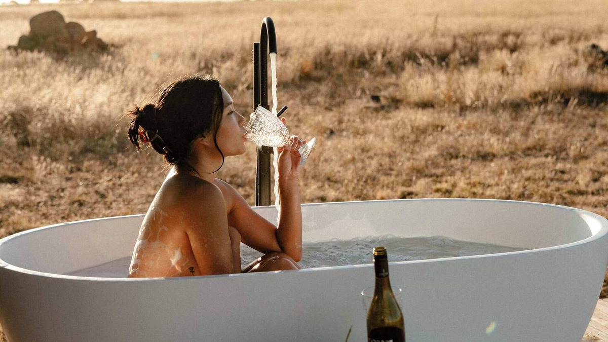 Skipton Cabin | Tiny Lenore Summary: