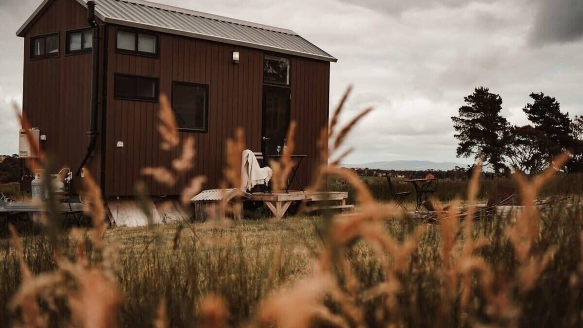 Smeaton House | Tiny Regen Farm Stay by Tiny Away