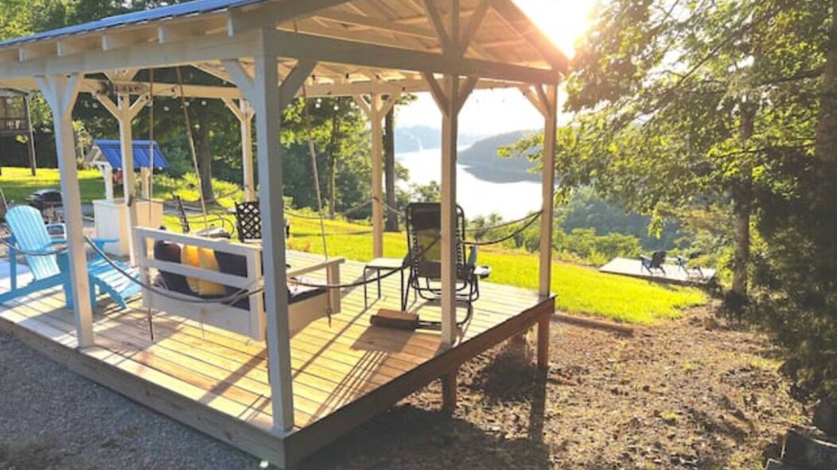 Monticello Apartment | Tinyhouse LakeView Cottage with a MILLION DOLLAR VIEW!
